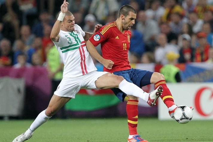 أنهى المهاجم السابق لريال مدريد والمنتخب الإسباني ألفارو نيغريدو مسيرته