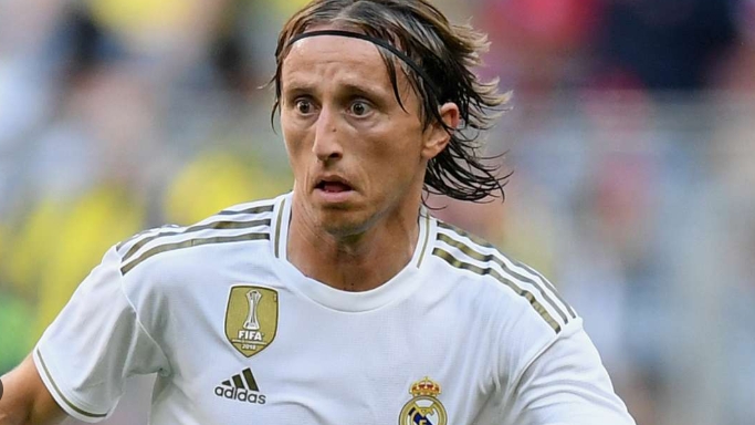 أشاد مدرب ريال مدريد أنشيلوتي بتقدم أوريلين تشواميني