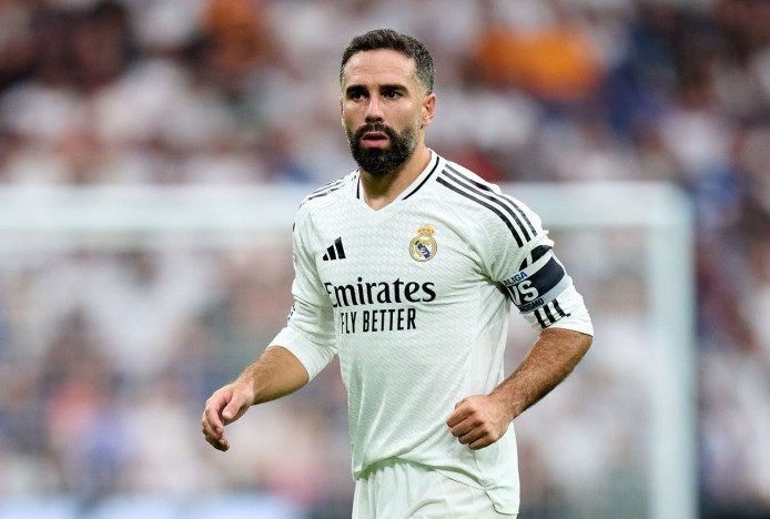 كارفاخال على ريال مدريد: حان الوقت لتصعيد ومحاولة الفوز بالألقاب