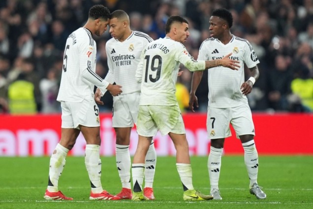تلفزيون ريال مدريد يذكر المشجعين بأن الحكم القادم يدعم برشلونة