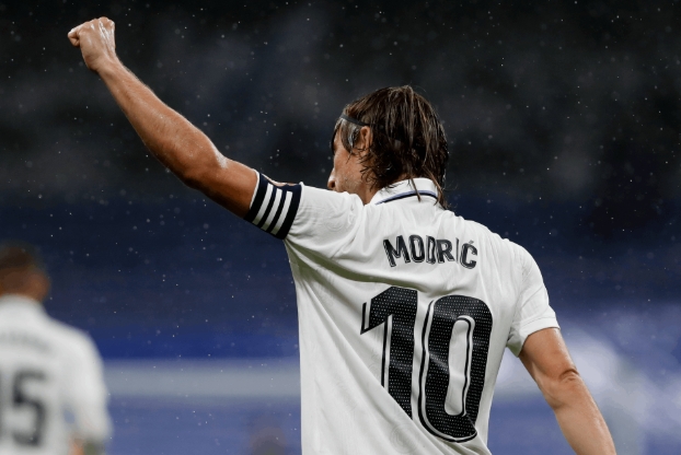 رد لوكا مودريتش عاطفيا على نهاية مسيرته في ريال مدريد