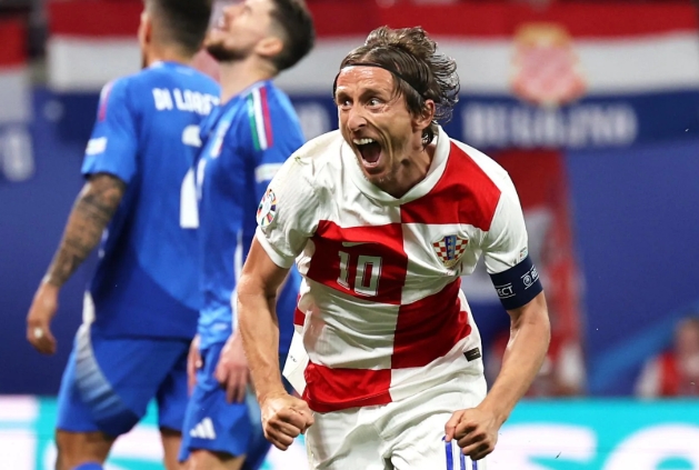 أخبر المدير الرياضي لميلان ما سيعطيه توقيع مودريتش للفريق